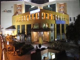 Square Hotel Hyderabad Exterior foto